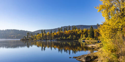 Panorama des Schluchsee-Stausees im Herbst - WDF06743