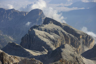 Dolomiten vom Piz Boe aus gesehen, Trentino-alto Adige, Italien - LOMF01317