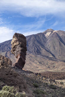 Spain, Tenerife, Rock formations Roques de Garcia in Teide National Park - HLF01271