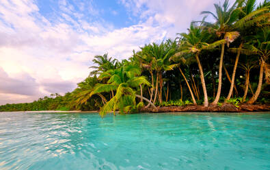 Sunrise, Scout Park Beach, Cocos (Keeling) Islands, Indian Ocean, Asia - RHPLF21182