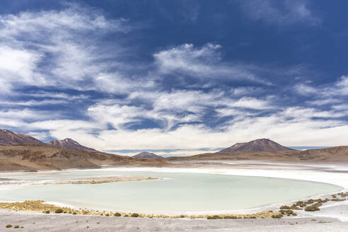 Blick auf das Altiplano in der Nähe des Canapa-Sees (Laguna Canapa), Departement Potosi, Südwest-Bolivien, Südamerika - RHPLF21209