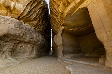 Felsengrab, Madain Saleh (Hegra) (Al Hijr), UNESCO-Welterbestätte, Al Ula, Königreich Saudi-Arabien, Naher Osten - RHPLF21453