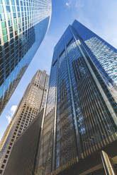 Skyscrapers on sunny day at Chicago, USA - WPEF05786