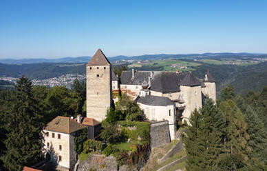 Österreich, Oberösterreich, Vichtenstein, Drohnenansicht der Burg Vichtenstein - WWF06121