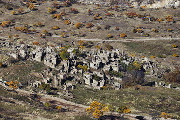 Blick auf ein altes Dorf, Dagestan, Russland - KNTF06674