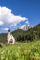 Italy, South Tyrol, Church of Saint John in Villnosstal during summer - EGBF00771