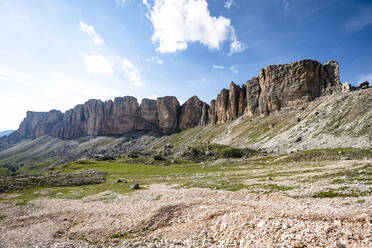 Italy, South Tyrol, View of Puez Group range in summer - EGBF00791