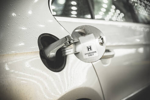 Open gas tank of modern hydrogen-fueled car - CHPF00840