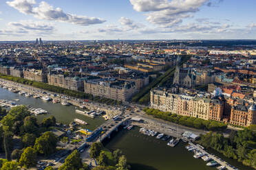 Schweden, Landkreis Stockholm, Stockholm, Luftaufnahme des Strandvagen und des Stadtteils Ostermalm - TAMF03304