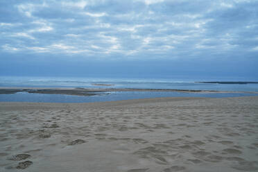 Scenic view of sea under cloudy sky - SSCF00957