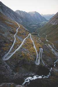 Norway, Andalsnes, Trollstigen, Scenic view of Trollstigen road - TETF00103