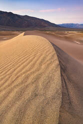 USA, California, Death Valley National Park, Eureka Dunes, - TETF00275