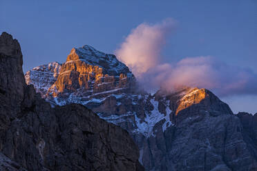 The Dolomites at sunset in South Tyrol, Italy - TETF00536