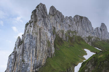 Klippe im Kreuzgebirge in Appenzell, Schweiz - TETF00749