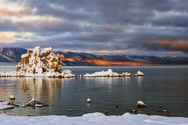 Sonnenaufgang am Mono Lake - TETF01076