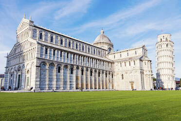 Cathedral and Leaning Tower of Pisa - TETF01162