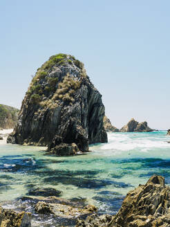 Australien, New South Wales, Bermagui, Klarer Himmel über der Küste - TETF01261