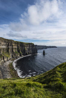 Irland, Grafschaft Clare, Landschaft der Cliffs of Moher - TETF01340