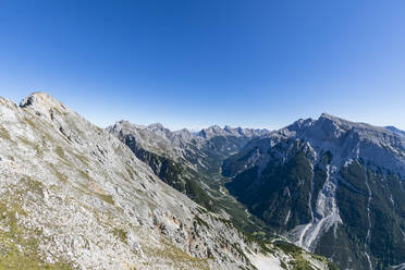 Blick auf den Mittenwalder Hohenweg im Sommer - FOF13018