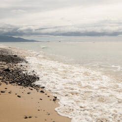 United States, Hawaii, West Maui, Lahaina, Empty Lahaina Beach - TETF01572