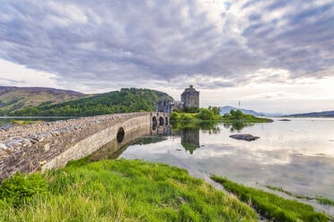 Eilean Donan castle and Loch Duich at Scotland - SMAF02135