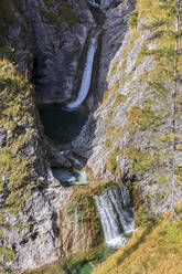 Glasbach-Wasserfall in den Bayerischen Voralpen - FOF13045