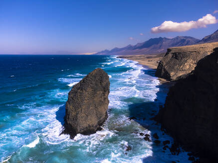 Luftaufnahme von Roque del Moro, Fuerteventura, Kanarische Inseln, Spanien, Atlantik, Europa - RHPLF21751