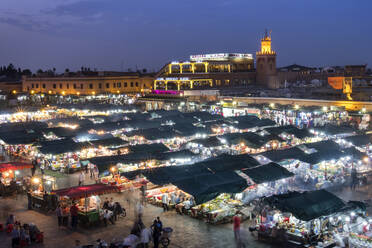 Jemaa El Fna-Platz bei Nacht, Marrakesch, Marokko, Nordafrika, Afrika - RHPLF21970