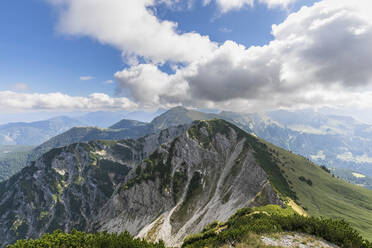 Sommerwolken über den Gipfeln des Karwendelgebirges - FOF13063