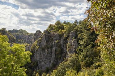 Griechenland, Epirus, Vikos-Schlucht im Vikos-Aoos-Nationalpark - MAMF02142