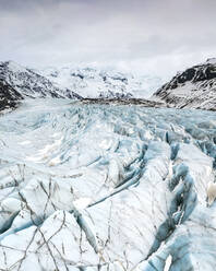Luftaufnahme des Svinafellsjokull-Gletschers im Winter in Island. - AAEF14418