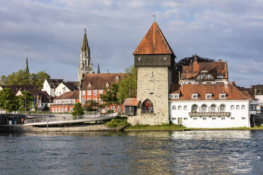 Germany, Baden-Wurttemberg, Konstanz, Pulverturm tower standing on bank of Seerhein river - WDF06886