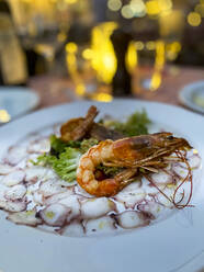 Grilled shrimp and sliced octopus - AMF09493