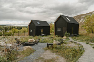 Leere Häuser auf dem Campingplatz - OGF01208