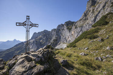 Germany, Bavaria, Berchtesgaden, Religious cross on way to Schellenberg Ice Cave - ZCF01071