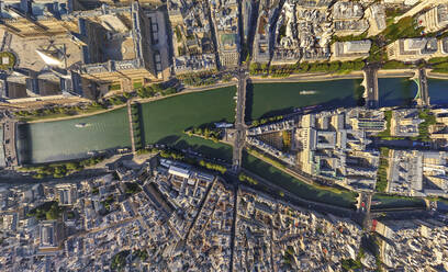 Rive Gauche Paris autumn, aerial view of the buildings and roofs of the  Left Bank (Rive Gauche) in Paris, France Stock Photo - Alamy