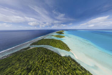 Panoramaluftaufnahme des Marlon-Brando-Tetiaroa-Atolls, Französisch-Polynesien. - AAEF14605