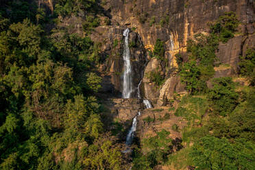 Luftaufnahme der Rawana Falls, Badulla, Sri Lanka. - AAEF14678