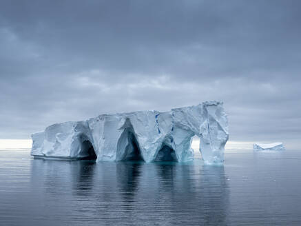 Large icebergs floating in the Bellingshausen Sea, Antarctica, Polar Regions - RHPLF22115