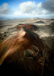 Luftaufnahme der Vulkane in der Morgendämmerung, Corralejo, Fuerteventura, Kanarische Inseln, Spanien, Atlantik, Europa - RHPLF22173