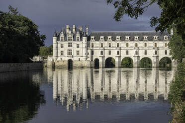 Chateau de Chenonceau castle reflected in the water, UNESCO World Heritage Site, Chenonceau, Indre-et-Loire, Centre-Val de Loire, France, Europe - RHPLF22321