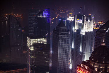 Stadtbild bei Nacht in Shanghai, China - FOLF11672