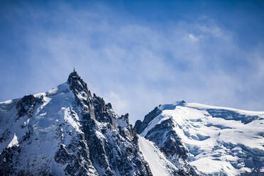 Schnee auf Bergen in Chamonix, Frankreich - FOLF11686