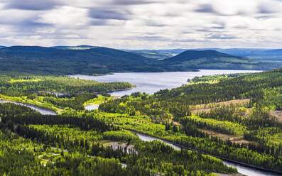 Schweden, Bezirk Vasterbotten, Blick vom Hügel Stora Stalonberget - STSF03298