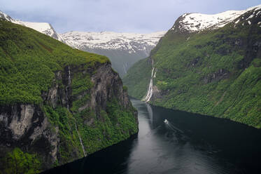 Norwegen, More og Romsdal, Blick auf den Geirangerfjord - RJF00926