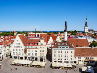 Raekoja plats, Marktplatz der Altstadt, Blick von oben, UNESCO-Weltkulturerbe, Tallinn, Estland, Europa - RHPLF22598