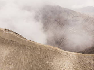 Luftaufnahme des Vulkans Bromo, Indonesien. - AAEF15262