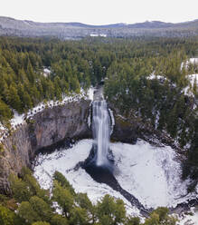 Luftaufnahme der Salt Creek Falls, Oregon, Vereinigte Staaten. - AAEF15292