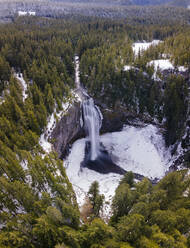 Luftaufnahme der Salt Creek Falls, Oregon, Vereinigte Staaten. - AAEF15293