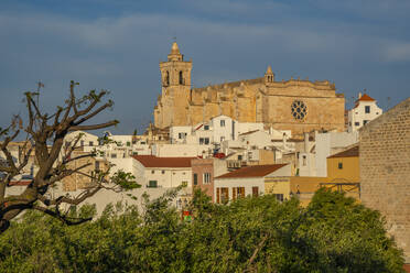 Ansicht der Catedral de Santa Maria de Menorca, Ciutadella, Menorca, Balearen, Spanien, Mittelmeer, Europa - RHPLF22727